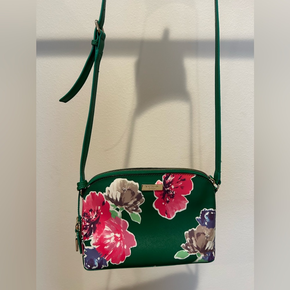 Kate spade must have Summer bag!!!